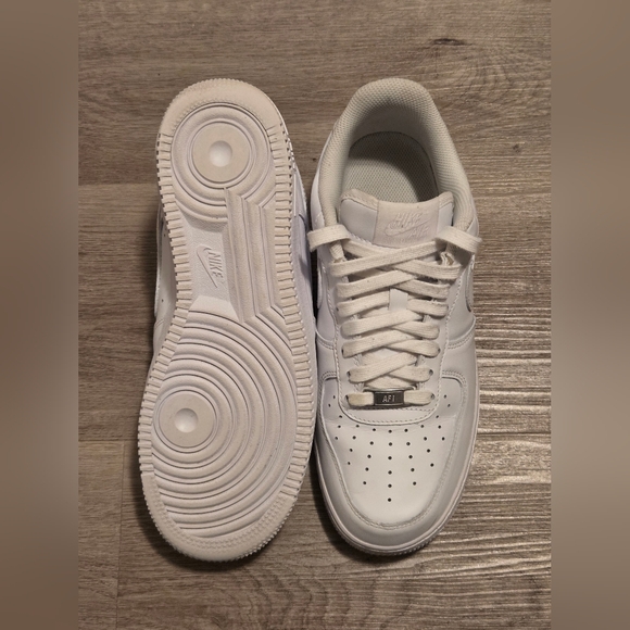 Nike Air Force 1 Low '07 CW2288-111 White Men's Size 8 - Picture 5 of 8